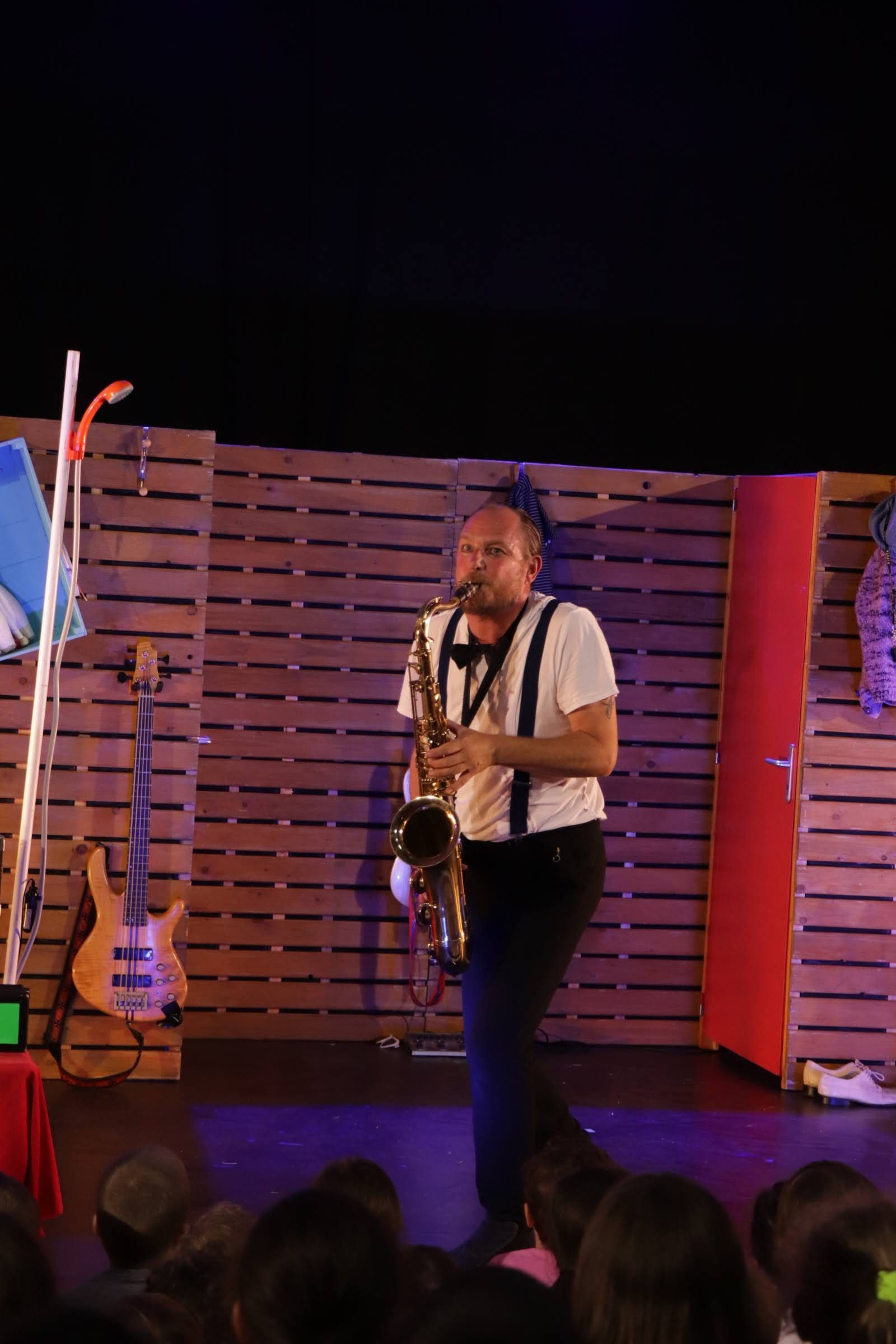 Bienvenue chez moi, spectacle de cirque en salle pour tout public